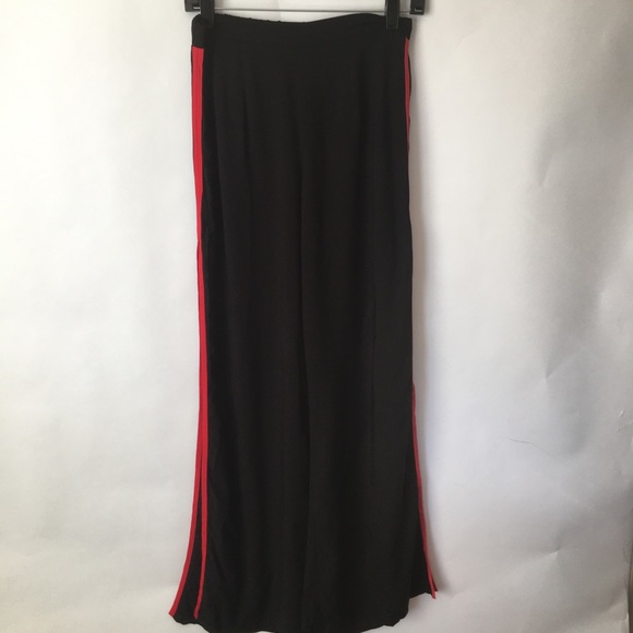 Forever 21 Sz small wide leg split pants women black red - Picture 3 of 7